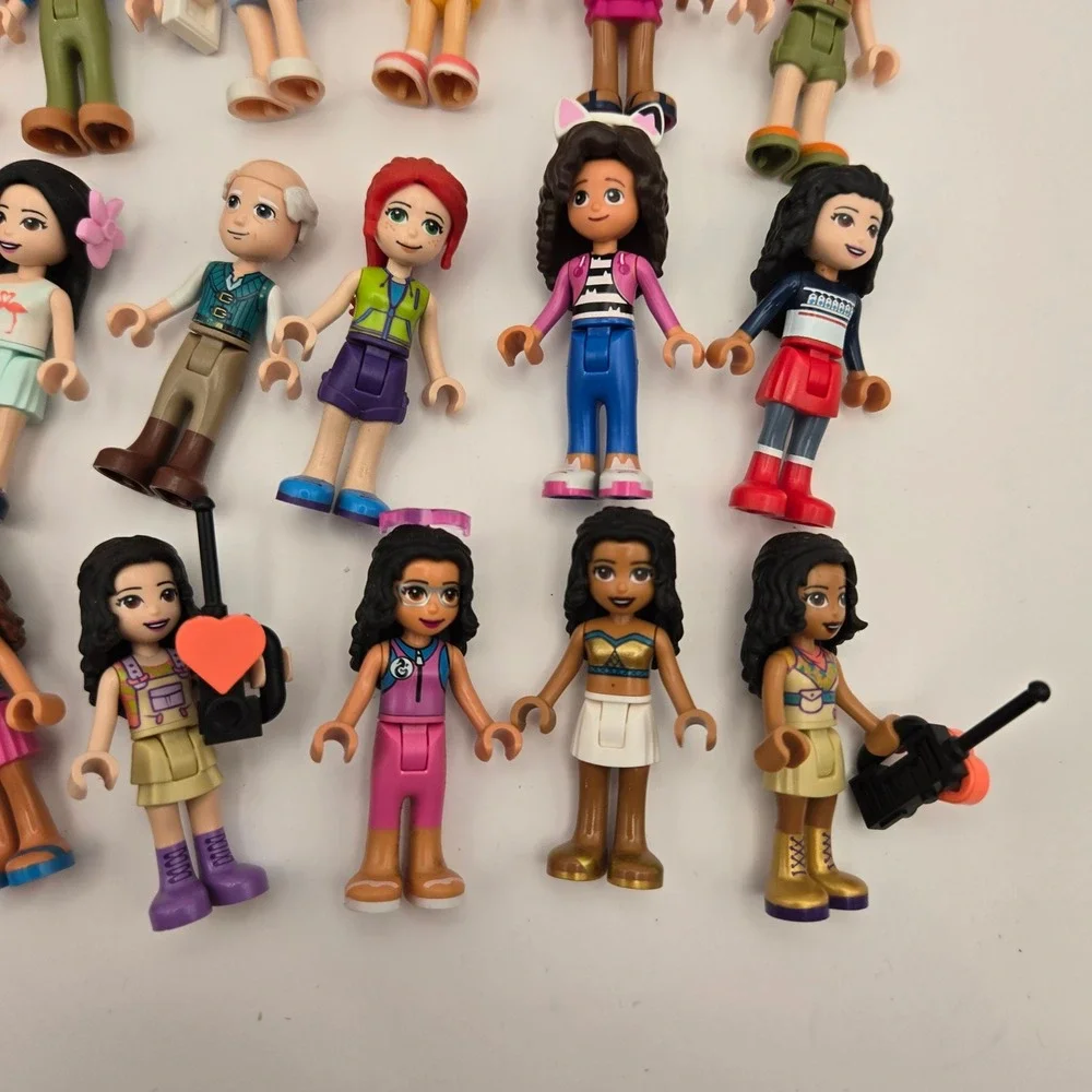 LEGO Friends 22 Mini-doll Figures Lot Heartlake City Aesthetic - Picture 8 of 13